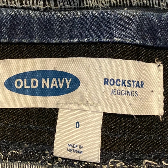 ON Rockstar Jegging Distressed Medium blue BNWOT - Picture 6 of 7